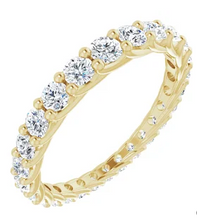Load image into Gallery viewer, Graduated Diamond Eternity Band