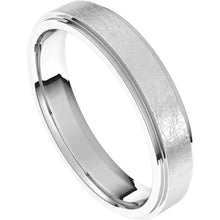 Load image into Gallery viewer, The Alban Men’s Wedding Band
